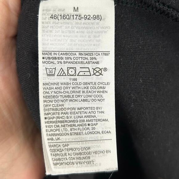 Gap Women Sleeveless Modern Tank Top Black Basic Minimalist Size Medium Tall - Picture 3 of 5